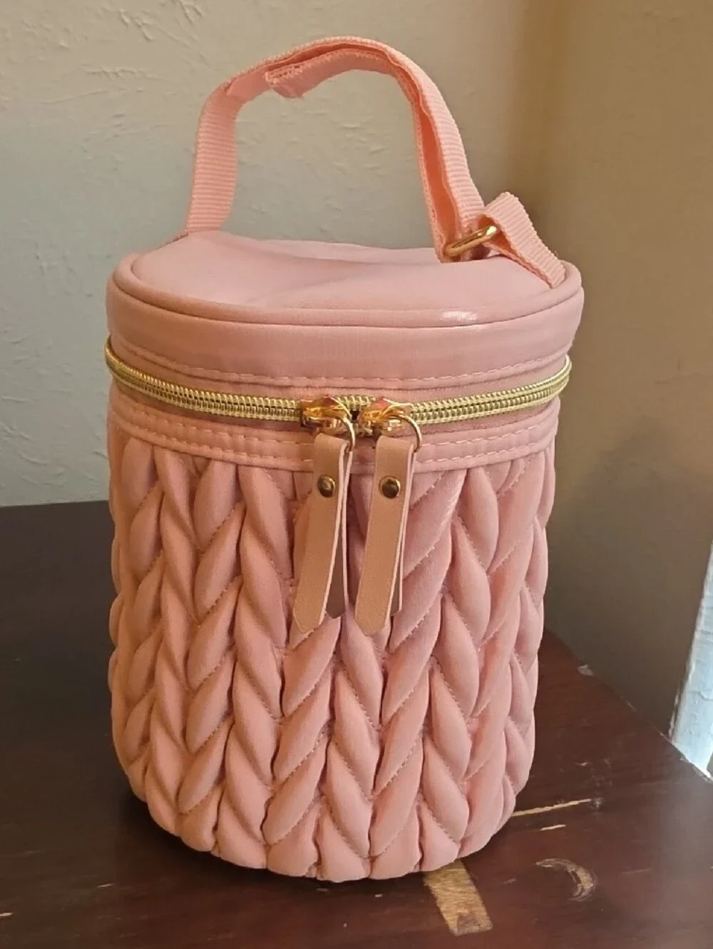 Puffy Quilted Cosmetic Bag Cylinder Travel Makeup Case Organizer – Pink Like new